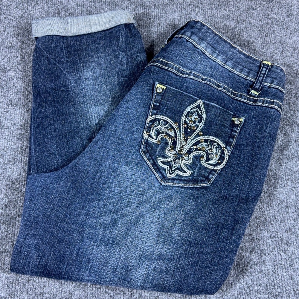 Cato Womens Size 12 Capri Jeans Dark Wash Fleur De Lis Rhinestone Embellished